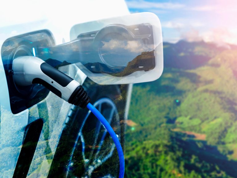 MOBILITA’ ELETTRICA E TRANSIZIONE ENERGETICA: COME CAMBIA IL FUTURO DEI TRASPORTI